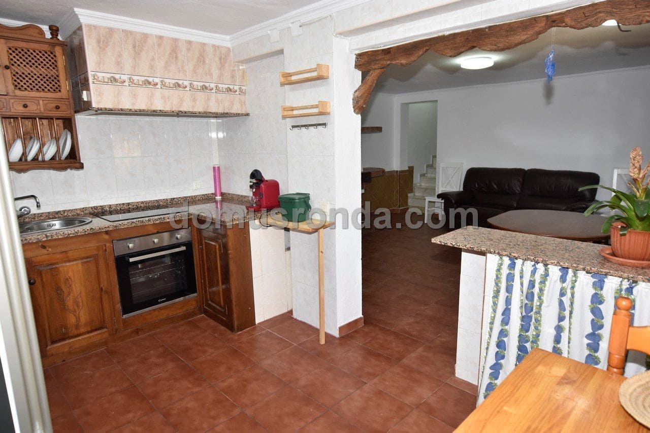 3 Zimmer Villa zu vermieten in Ronda mit Pool Garage - 1.200 € (Ref: 6876559)