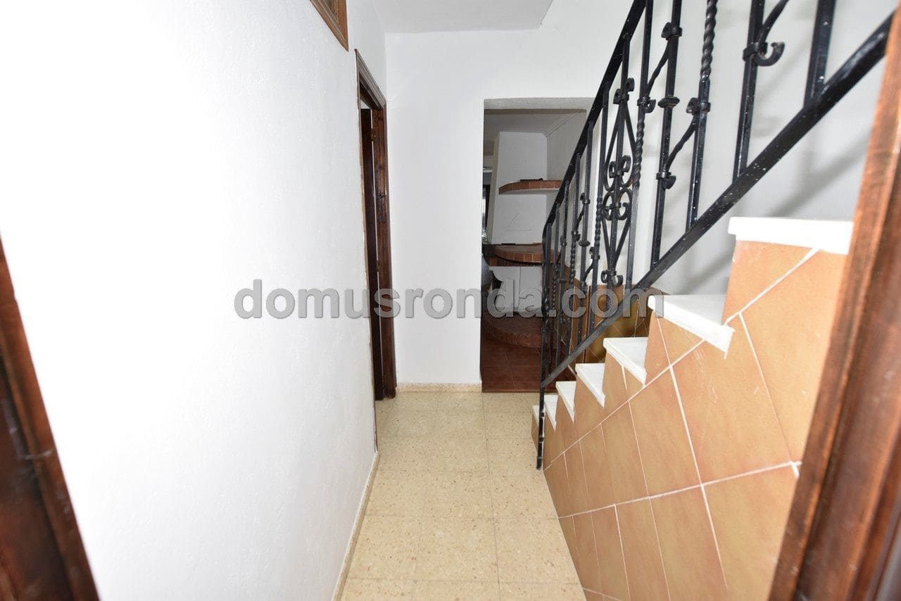3 Zimmer Villa zu vermieten in Ronda mit Pool Garage - 1.200 € (Ref: 6876559)