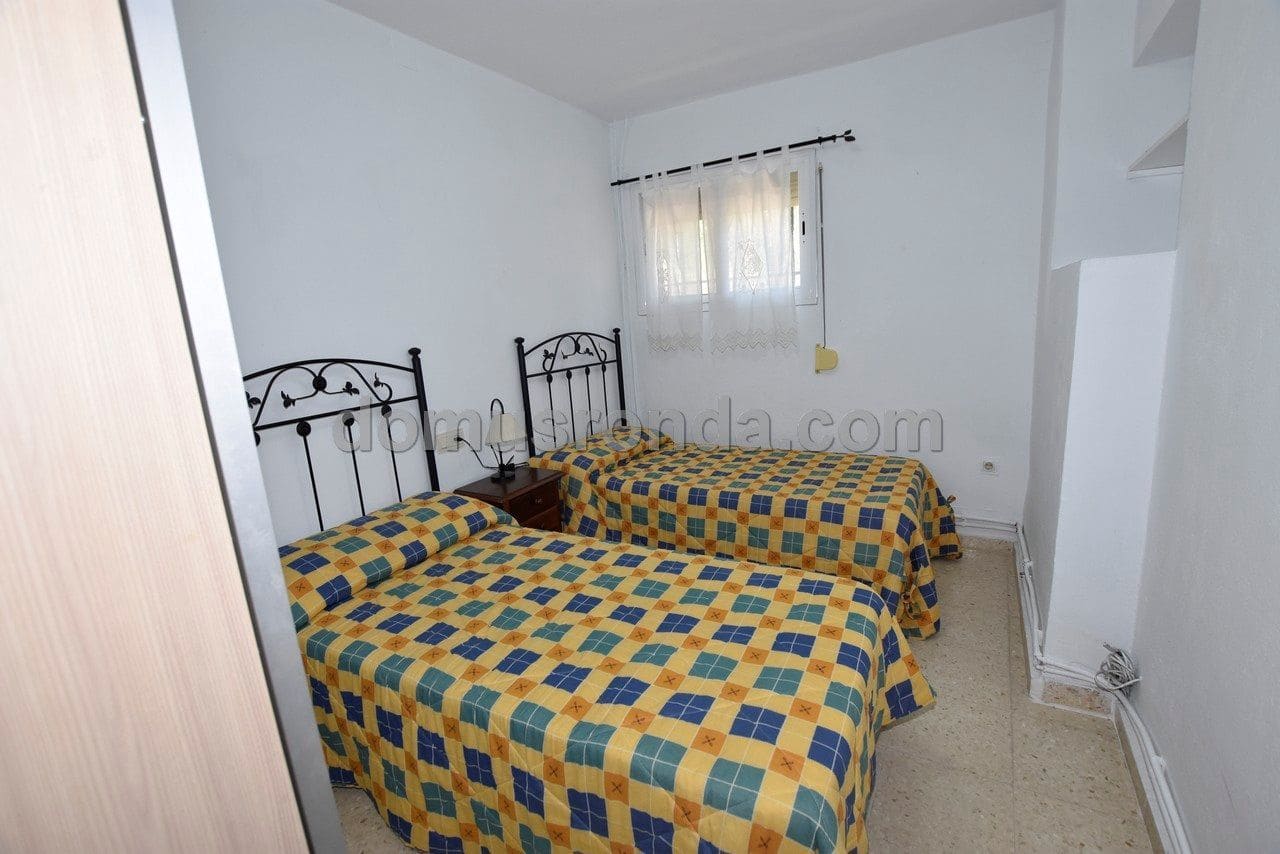 3 Zimmer Villa zu vermieten in Ronda mit Pool Garage - 1.200 € (Ref: 6876559)