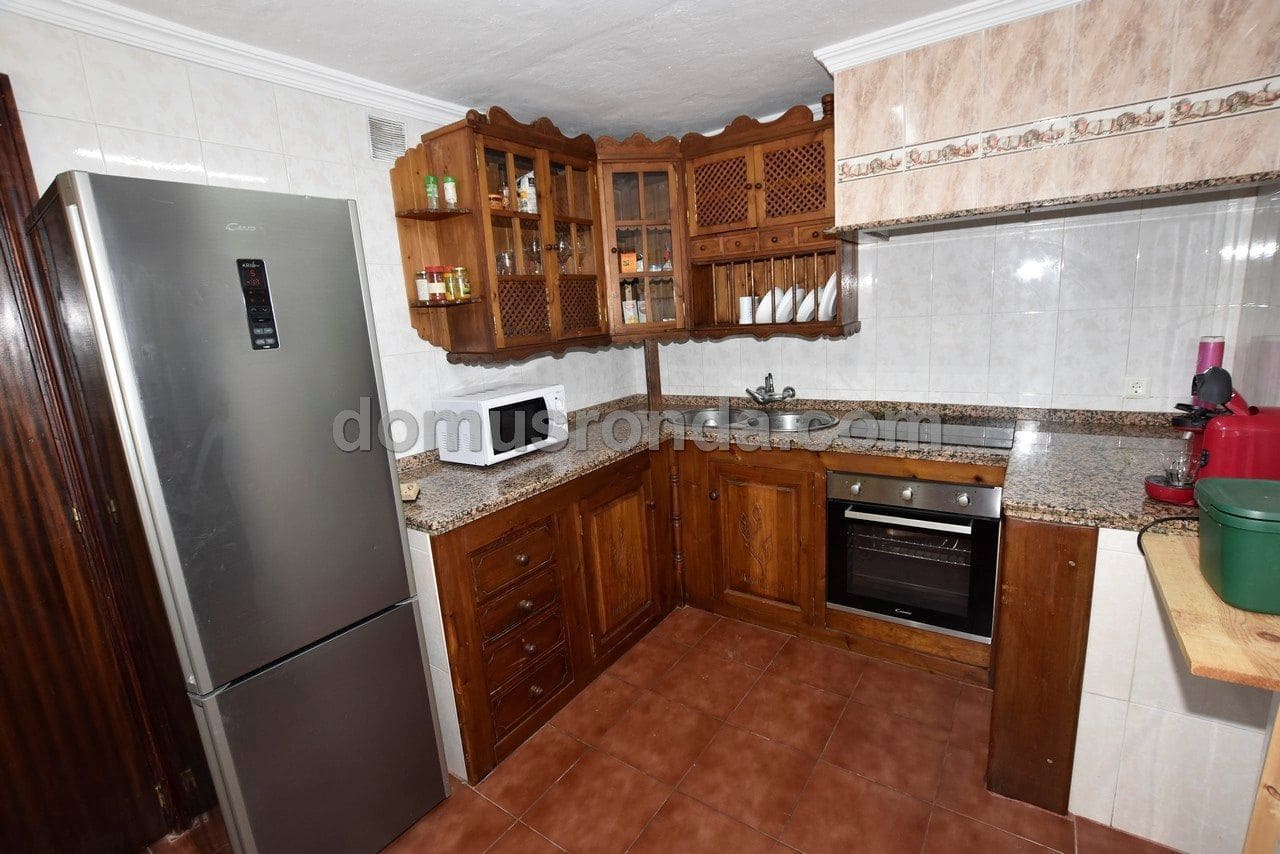 3 Zimmer Villa zu vermieten in Ronda mit Pool Garage - 1.200 € (Ref: 6876559)