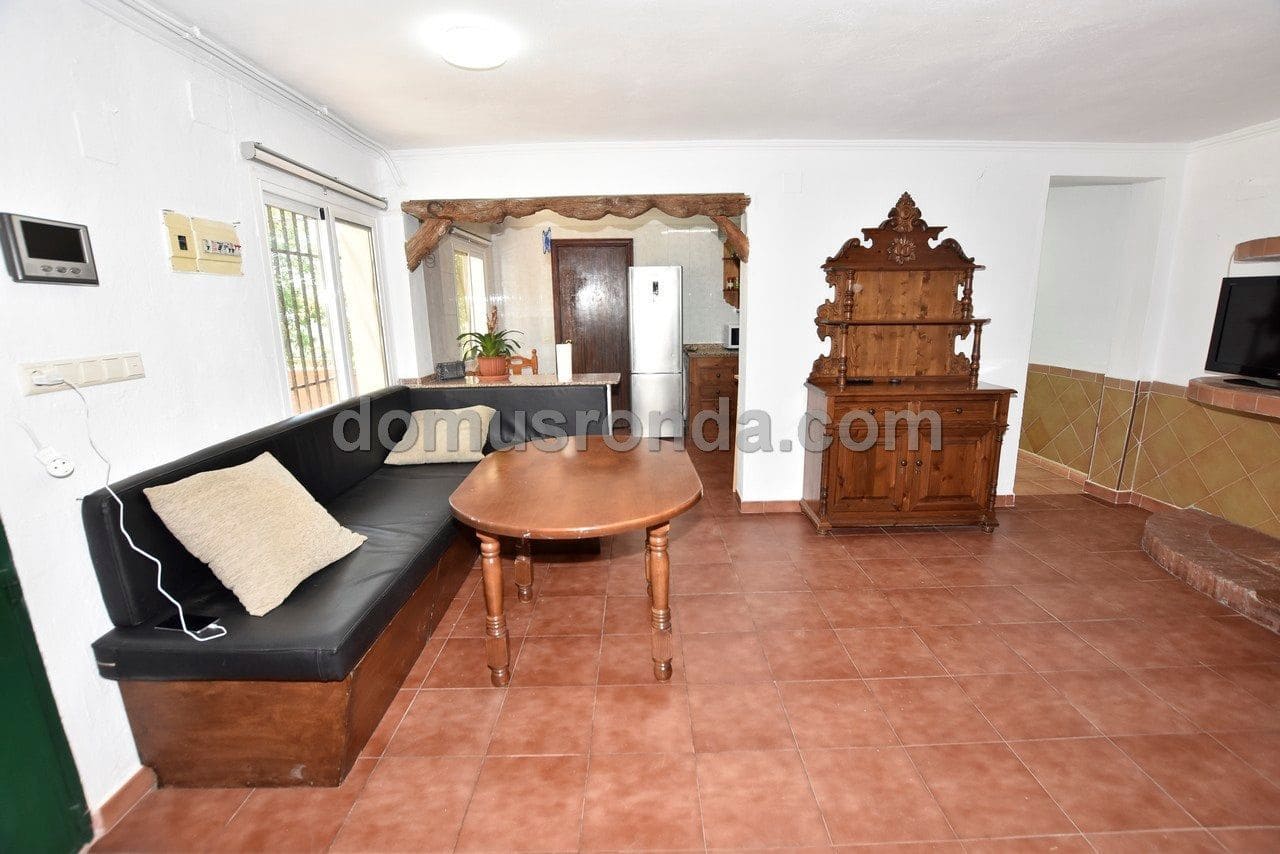 3 Zimmer Villa zu vermieten in Ronda mit Pool Garage - 1.200 € (Ref: 6876559)