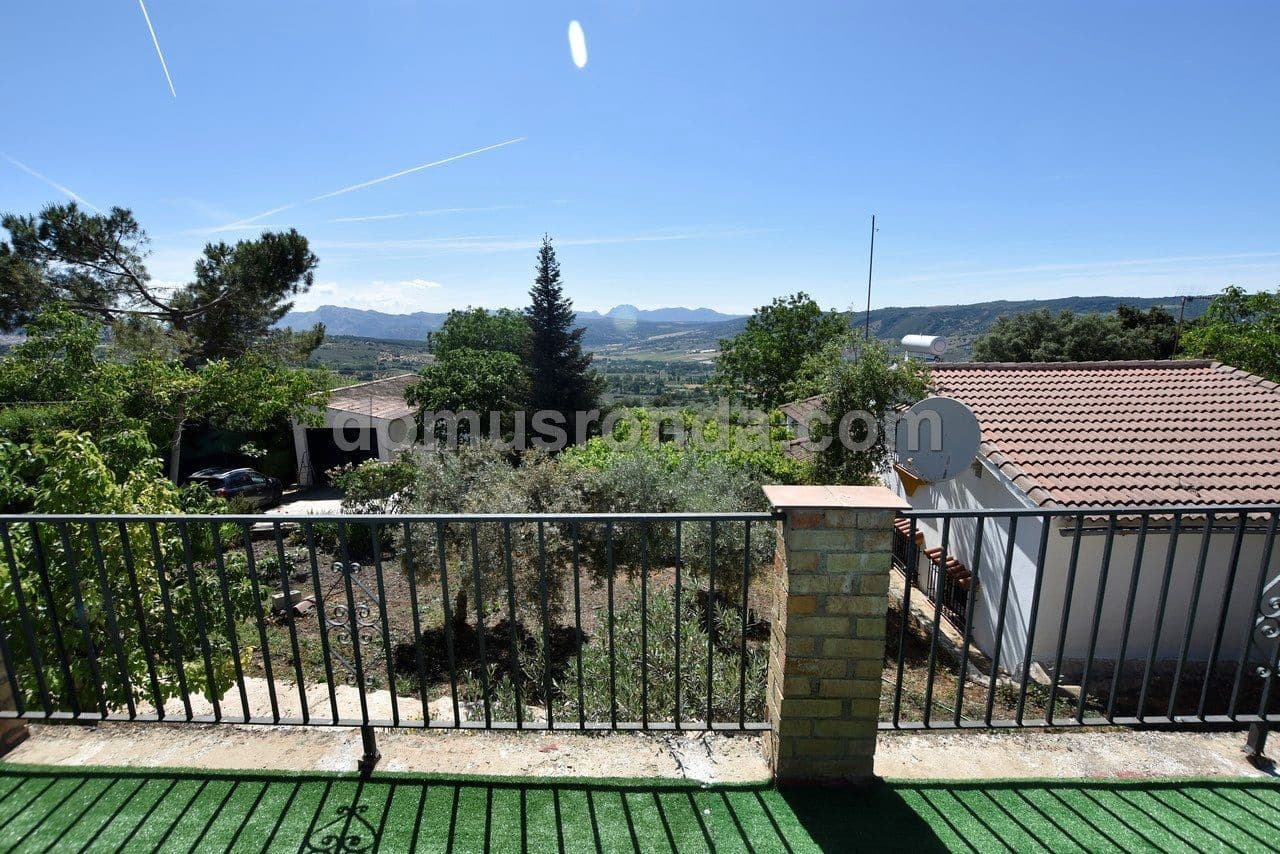 3 Zimmer Villa zu vermieten in Ronda mit Pool Garage - 1.200 € (Ref: 6876559)