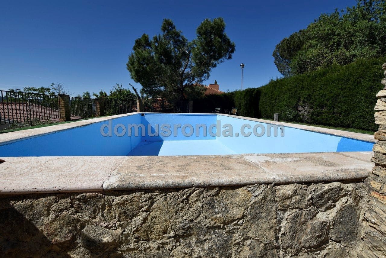3 Zimmer Villa zu vermieten in Ronda mit Pool Garage - 1.200 € (Ref: 6876559)