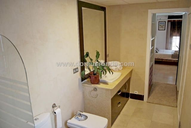 7 bedroom Villa for sale in Ronda with garage - € 760,000 (Ref: 6893249)