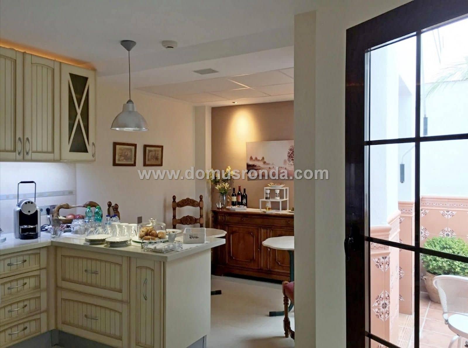 7 bedroom Villa for sale in Ronda with garage - € 760,000 (Ref: 6893249)