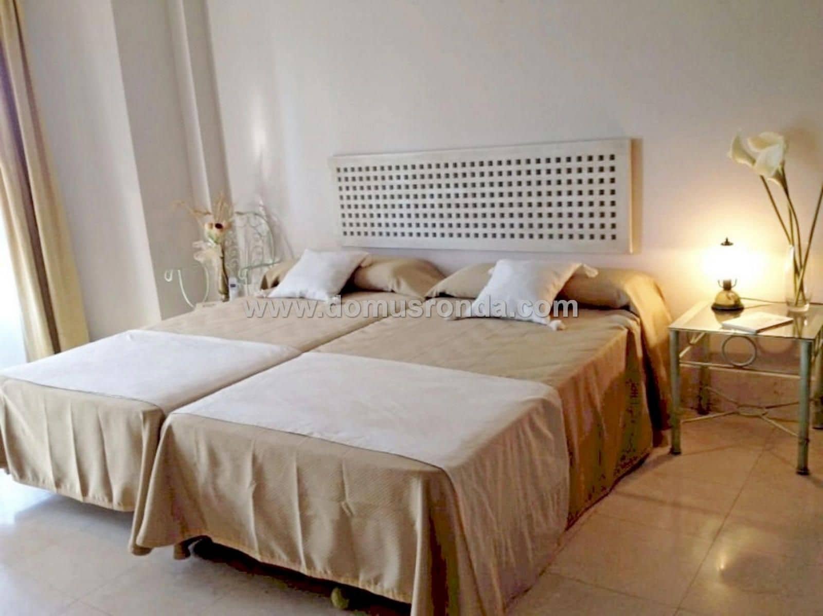 7 bedroom Villa for sale in Ronda with garage - € 760,000 (Ref: 6893249)