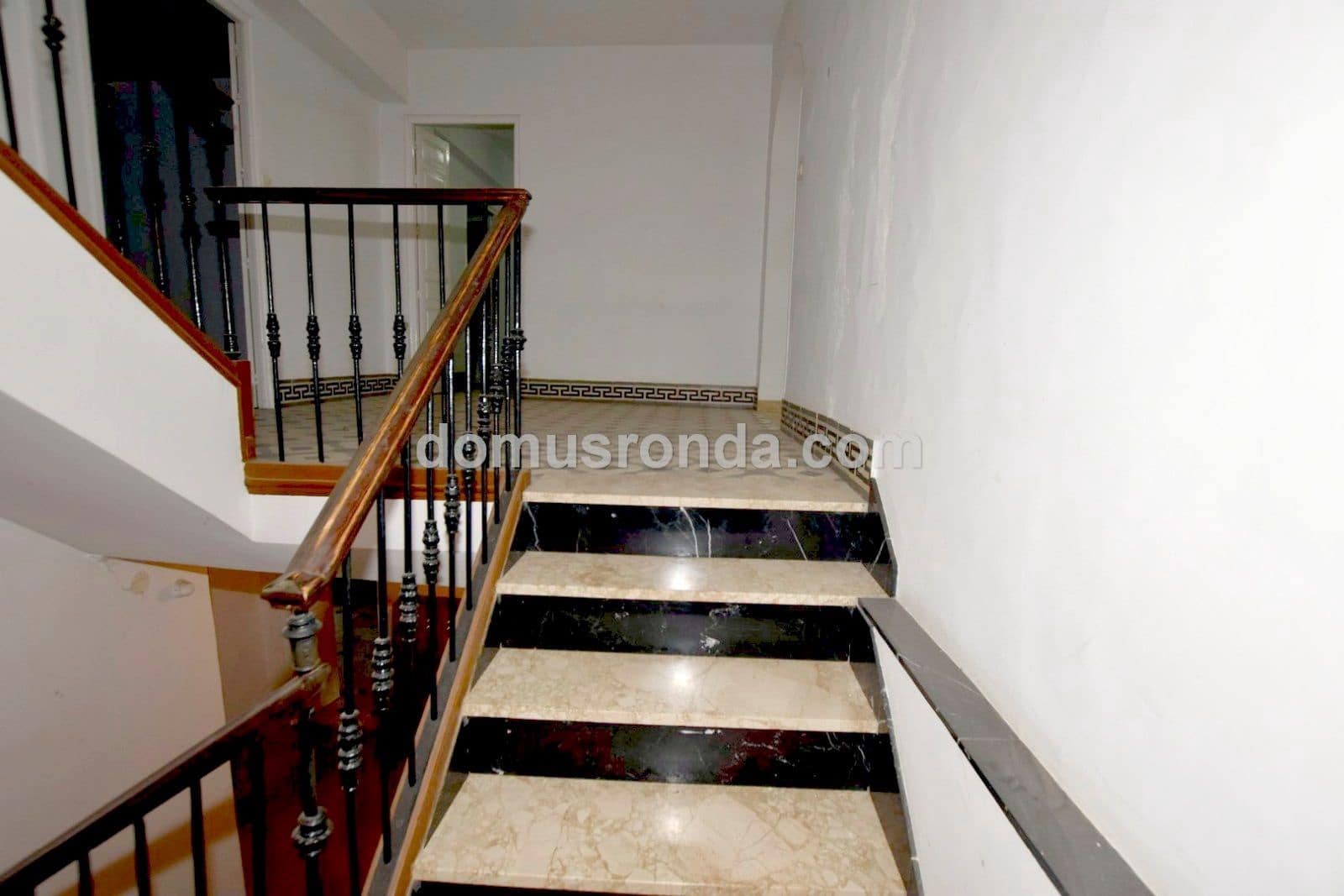 Chalet de 8 habitaciones en Ronda en venta con piscina - 600.000 € (Ref: 7402080)
