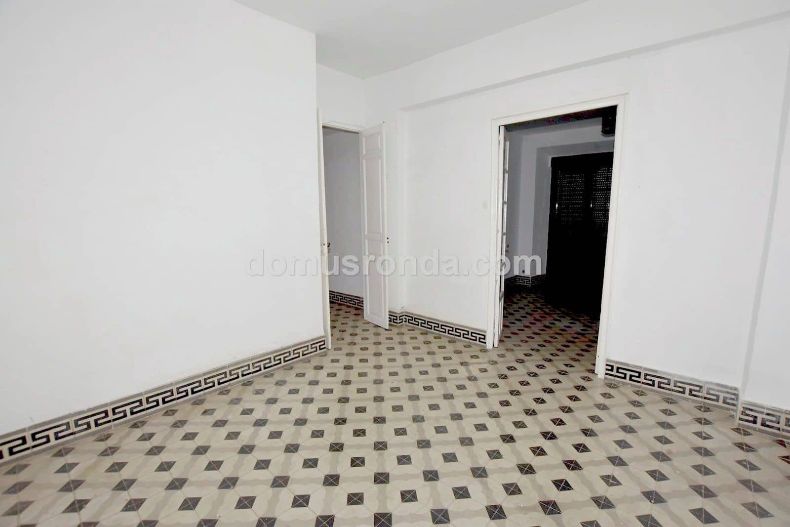 Chalet de 8 habitaciones en Ronda en venta con piscina - 600.000 € (Ref: 7402080)