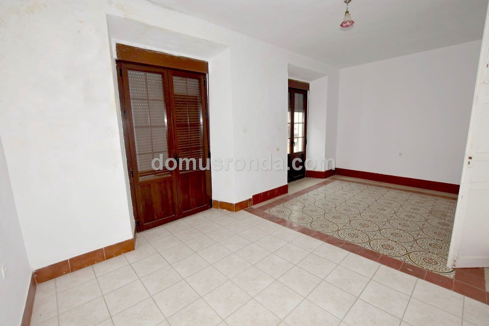 Chalet de 8 habitaciones en Ronda en venta con piscina - 600.000 € (Ref: 7402080)