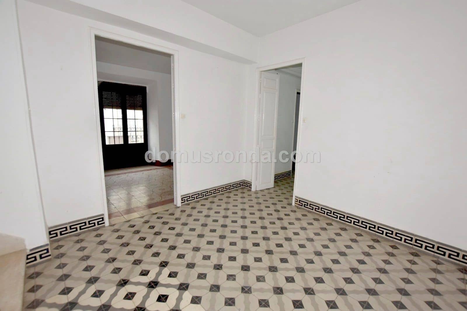 Chalet de 8 habitaciones en Ronda en venta con piscina - 600.000 € (Ref: 7402080)