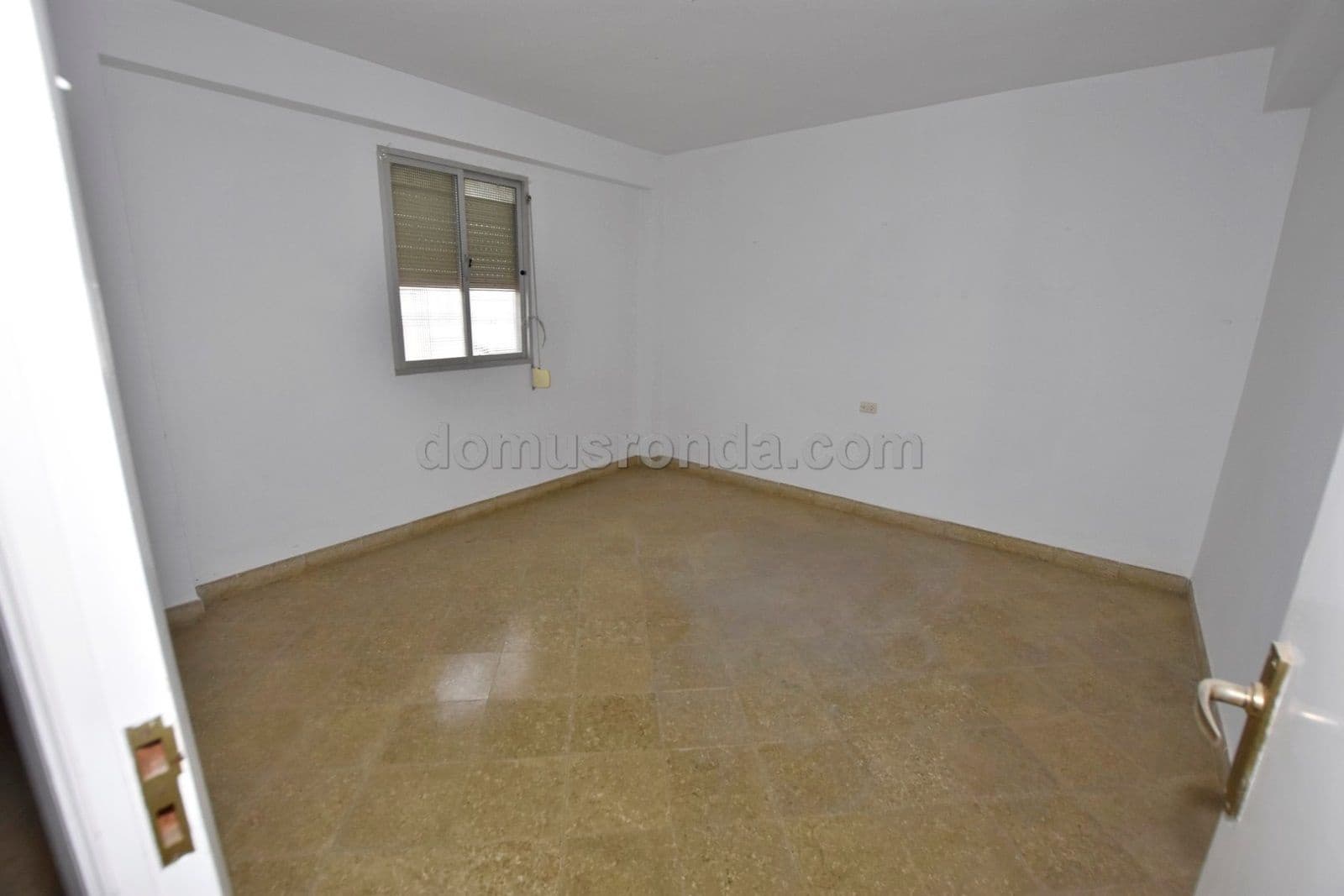 Chalet de 8 habitaciones en Ronda en venta con piscina - 600.000 € (Ref: 7402080)