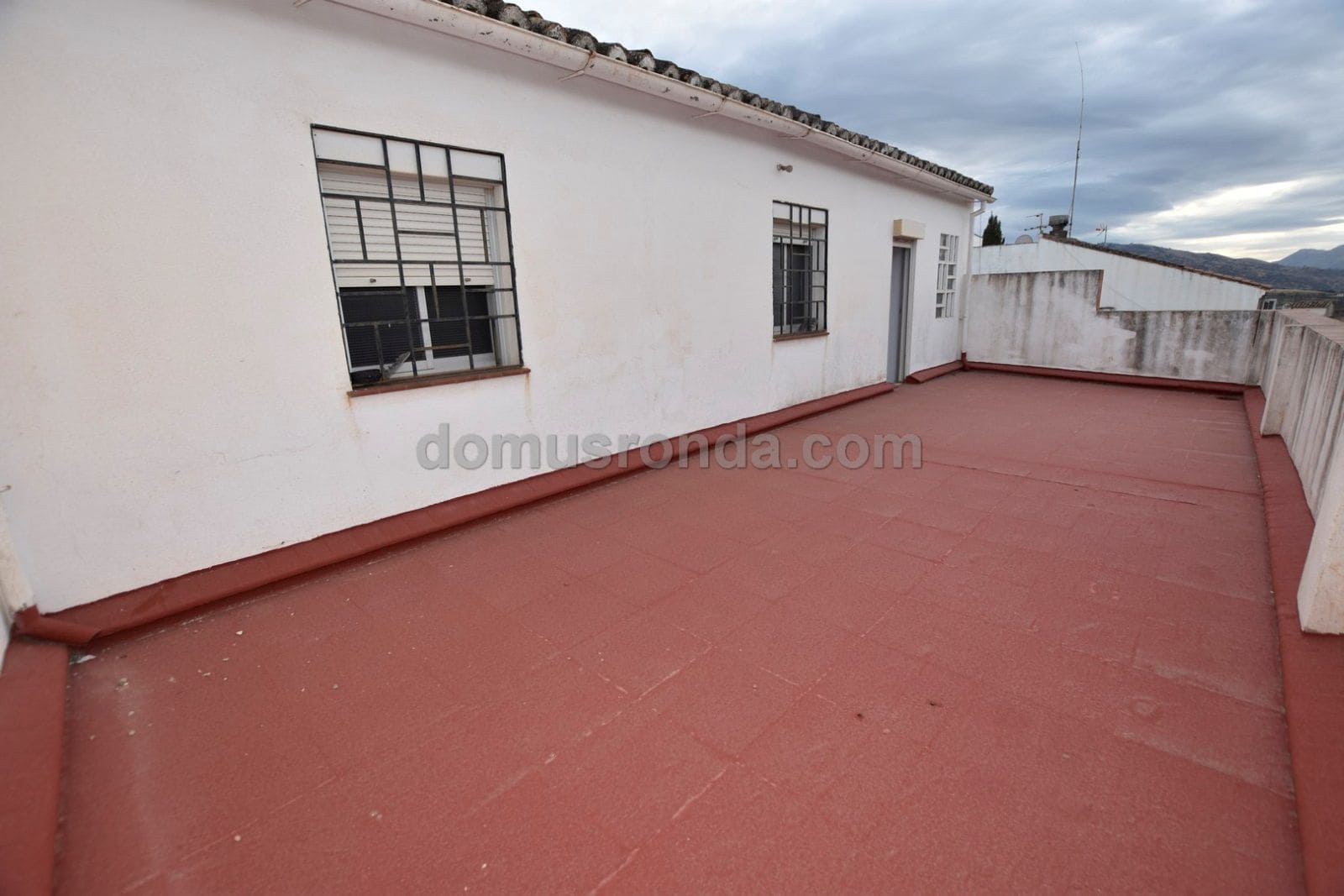Chalet de 8 habitaciones en Ronda en venta con piscina - 600.000 € (Ref: 7402080)