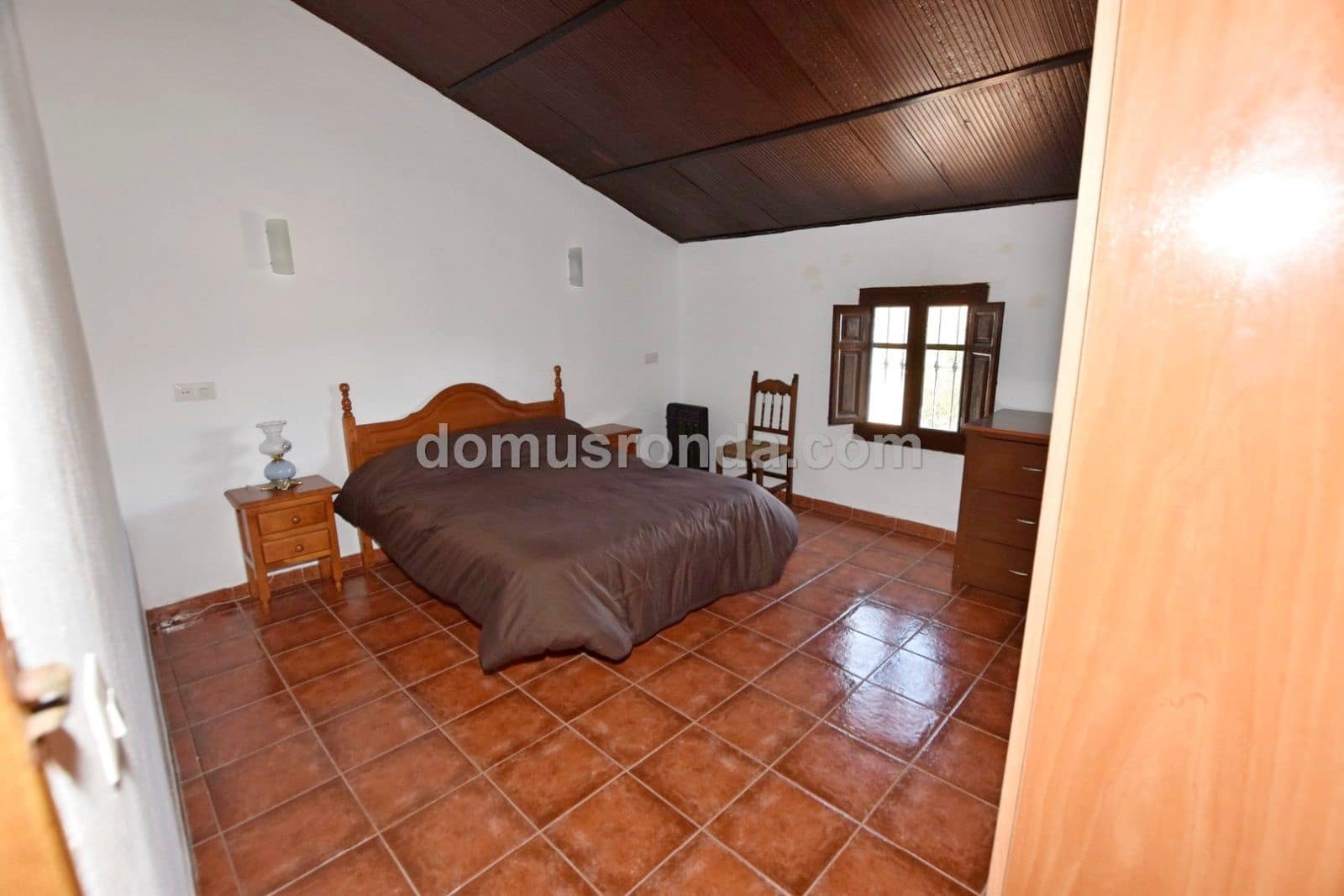 5 soverom Villa til salgs i Ronda med svømmebasseng garasje - € 325 000 (Ref: 7623026)