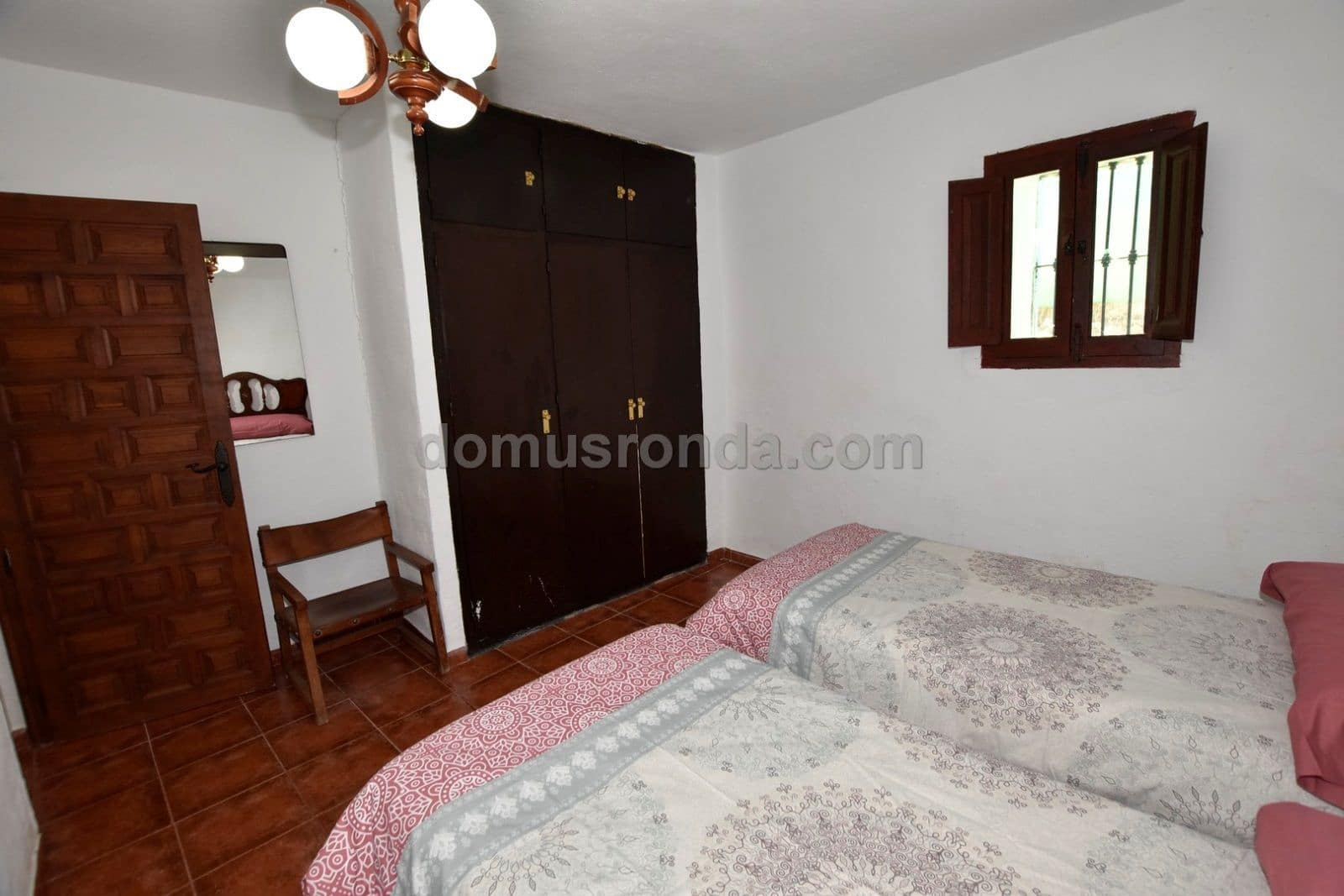 5 soverom Villa til salgs i Ronda med svømmebasseng garasje - € 325 000 (Ref: 7623026)