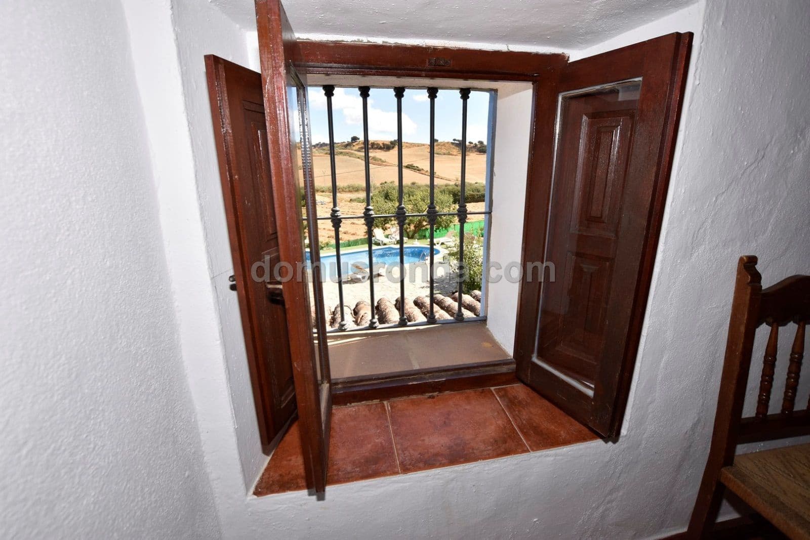 5 soverom Villa til salgs i Ronda med svømmebasseng garasje - € 325 000 (Ref: 7623026)