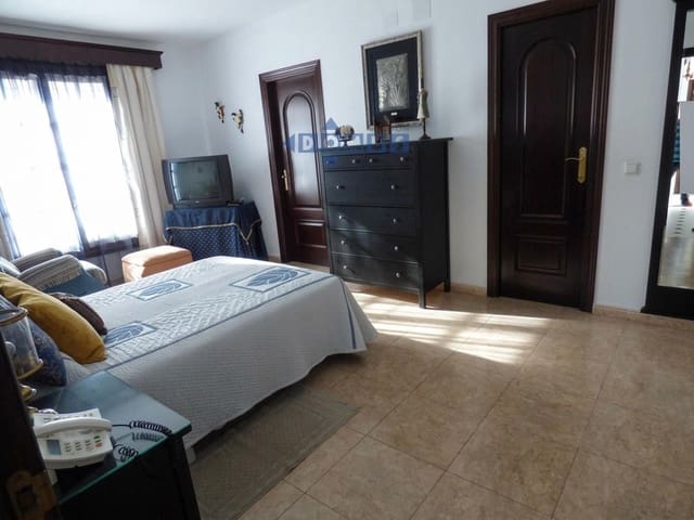 6 soverom Villa til salgs i Ronda med garasje - € 398 000 (Ref: 7742129)