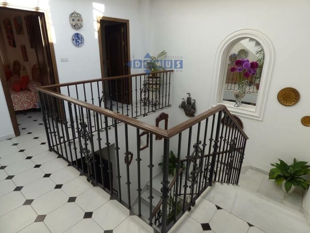 6 soverom Villa til salgs i Ronda med garasje - € 398 000 (Ref: 7742129)