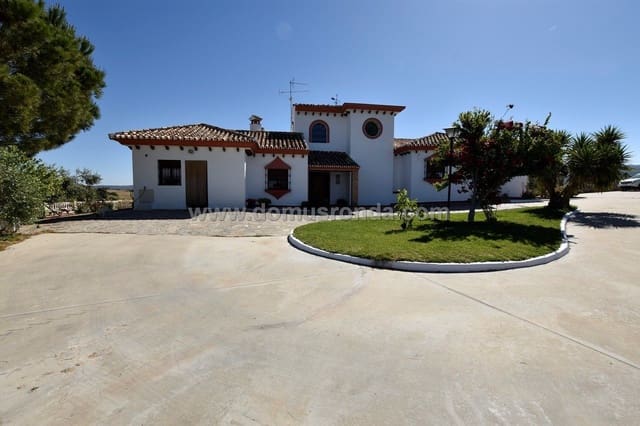 5 bedroom Villa for sale in Ronda with pool garage - € 900,000 (Ref: 7770517)