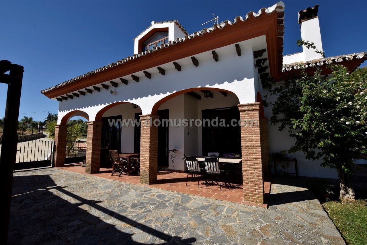 5 quarto Moradia para venda em Ronda com piscina garagem - 900 000 € (Ref: 7770517)