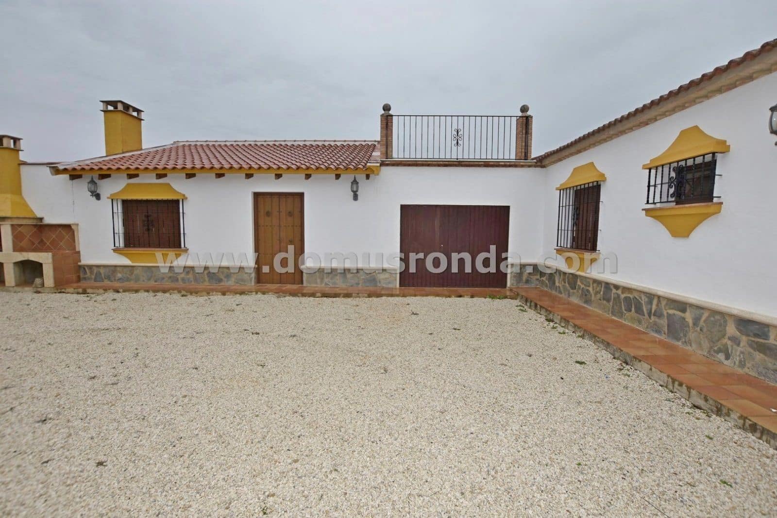 2 soveværelse Villa til salg i Ronda med swimmingpool garage - € 420.000 (Ref: 7875601)