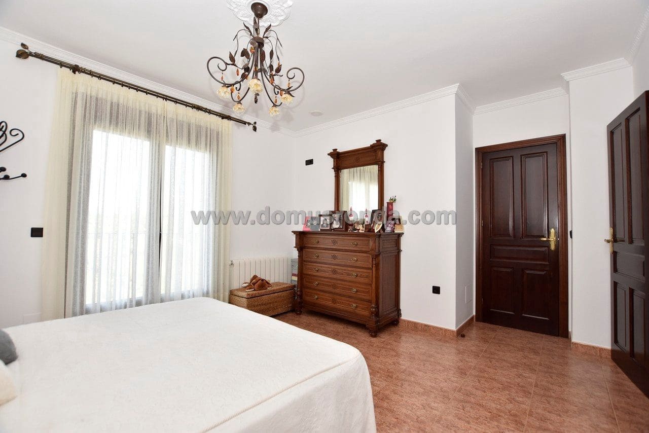 4 soveværelse Villa til salg i Ronda - € 699.000 (Ref: 7882134)