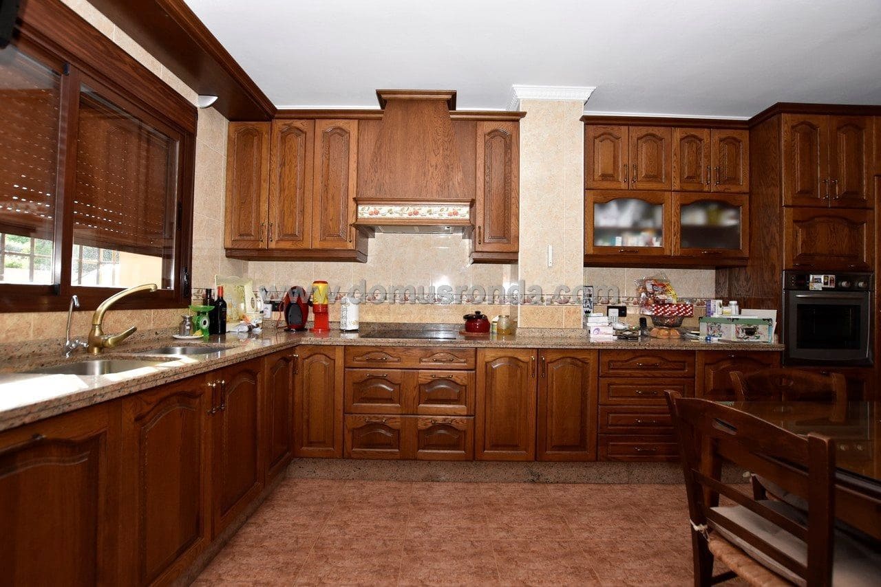 4 soveværelse Villa til salg i Ronda - € 699.000 (Ref: 7882134)