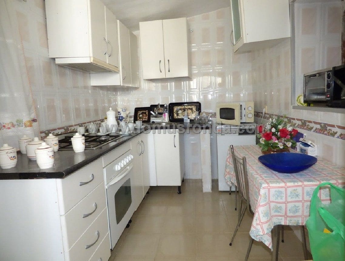 5 bedroom Villa for sale in Ronda - € 480,000 (Ref: 7882135)