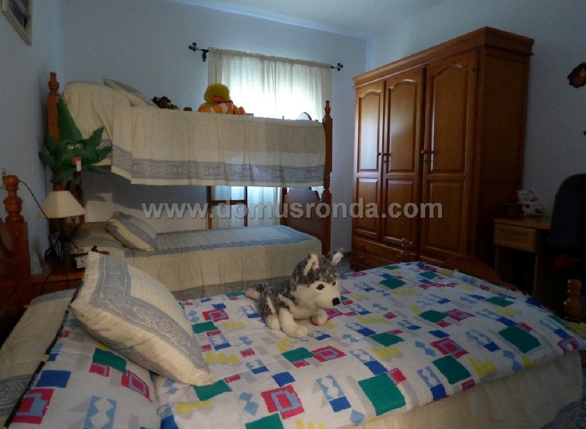 5 bedroom Villa for sale in Ronda - € 480,000 (Ref: 7882135)