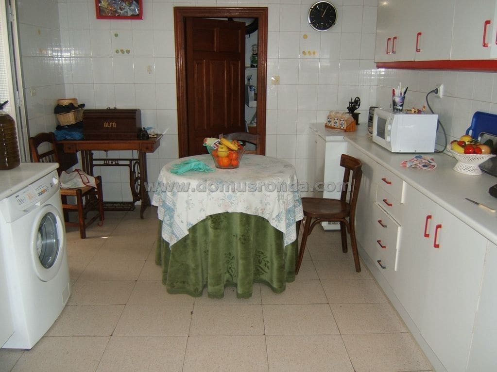 8 Zimmer Villa zu verkaufen in Ronda - 350.000 € (Ref: 7882137)