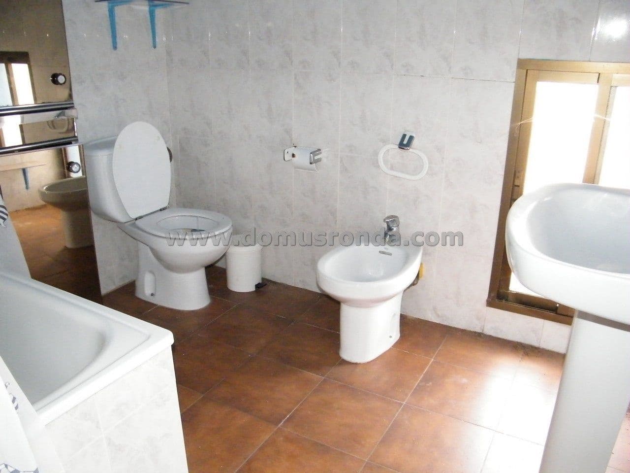 5 sypialnia Willa na sprzedaż w Ronda z basenem garażem - 750 000 € (Ref: 7886770)