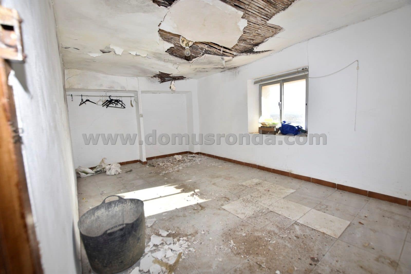 11 slaapkamer Villa te koop in Ronda - € 160.000 (Ref: 7897328)