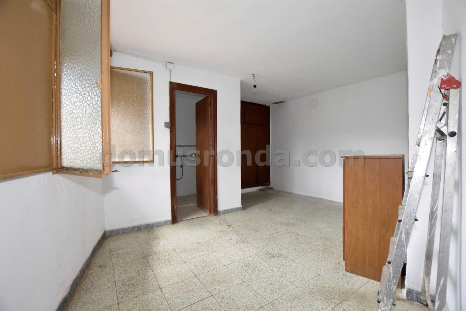 3 slaapkamer Villa te koop in Ronda - € 110.000 (Ref: 7898970)