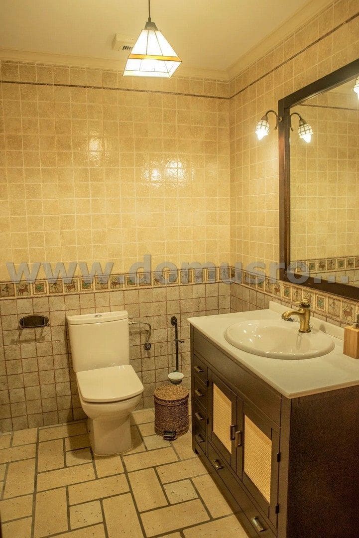 5 bedroom Villa for sale in Arriate with pool - € 375,000 (Ref: 7950249)