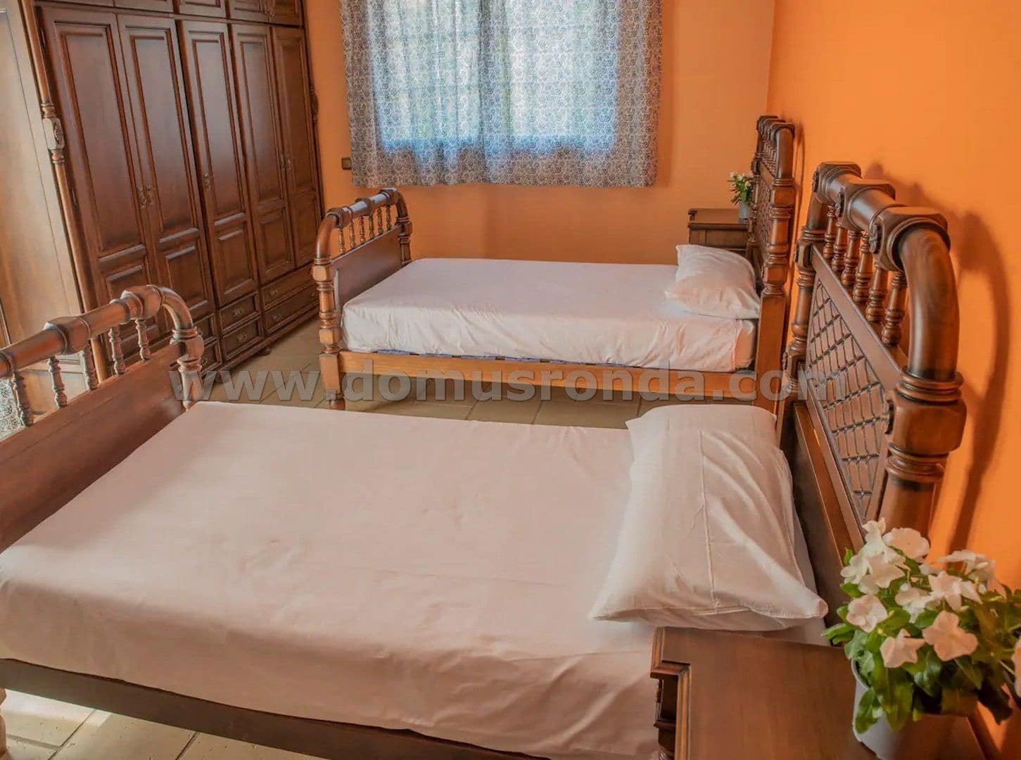 5 bedroom Villa for sale in Arriate with pool - € 375,000 (Ref: 7950249)