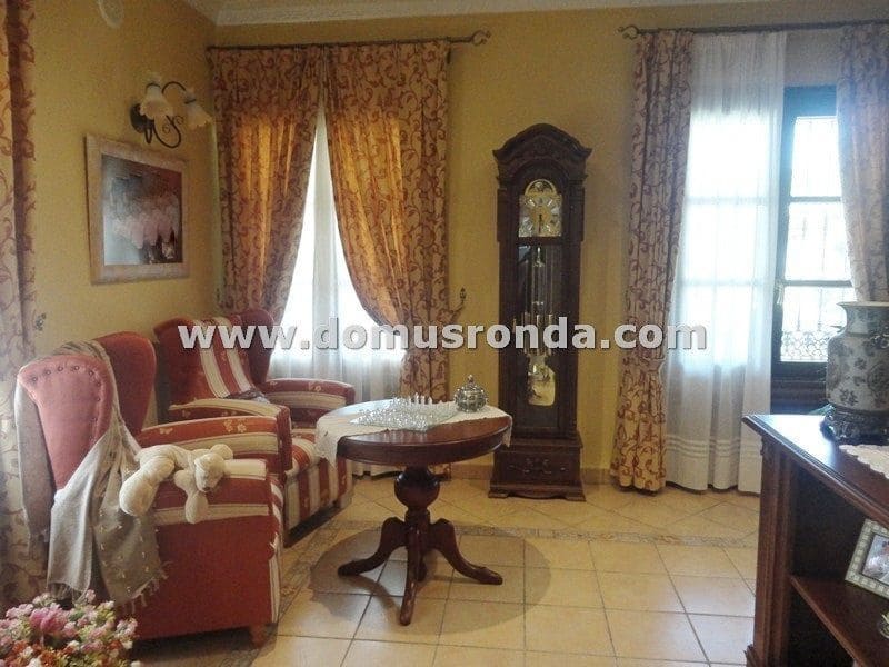 6 sypialnia Willa na sprzedaż w Ronda z basenem garażem - 1 650 000 € (Ref: 7950250)