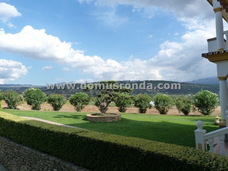 6 sypialnia Willa na sprzedaż w Ronda z basenem garażem - 1 650 000 € (Ref: 7950250)