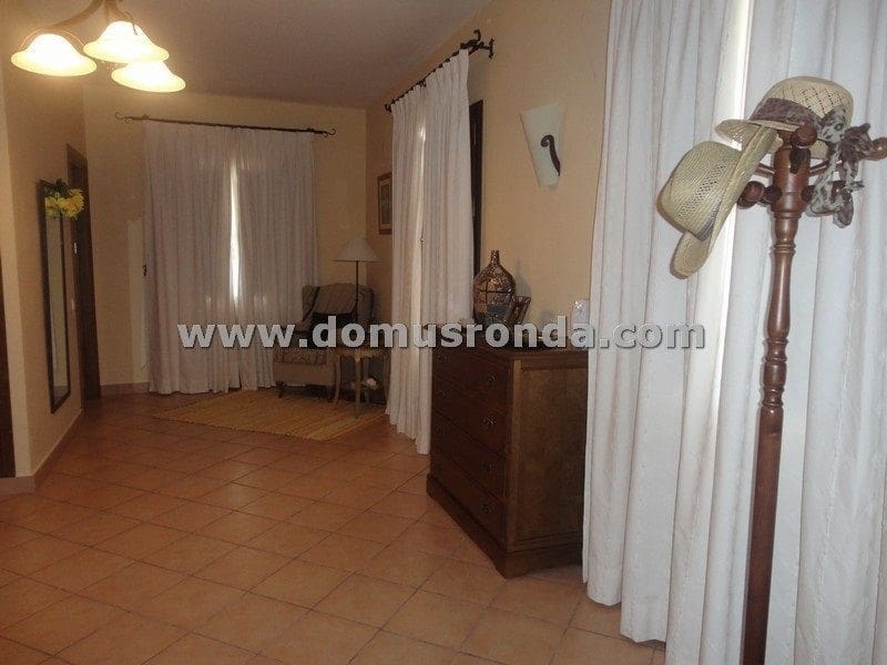 6 sypialnia Willa na sprzedaż w Ronda z basenem garażem - 1 650 000 € (Ref: 7950250)