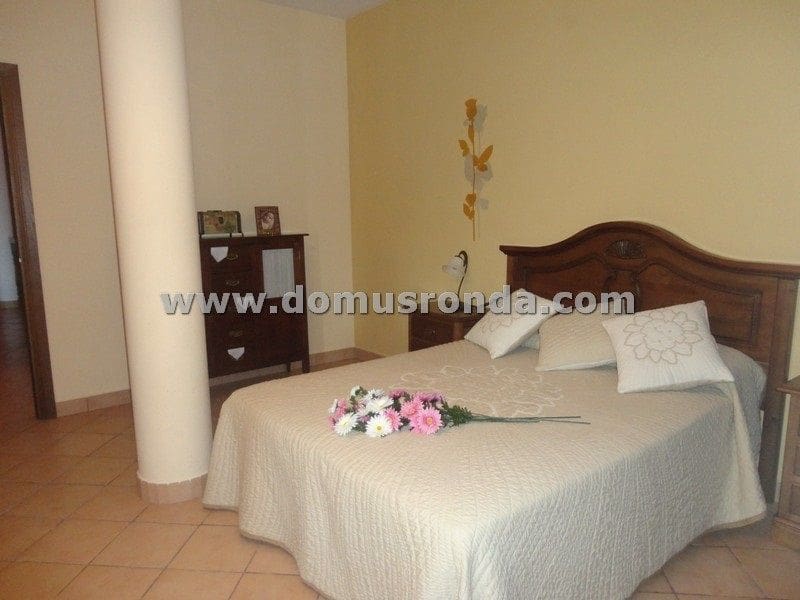 6 sypialnia Willa na sprzedaż w Ronda z basenem garażem - 1 650 000 € (Ref: 7950250)