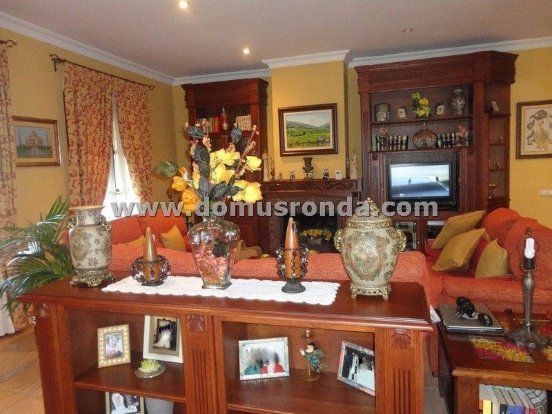 6 sypialnia Willa na sprzedaż w Ronda z basenem garażem - 1 650 000 € (Ref: 7950250)