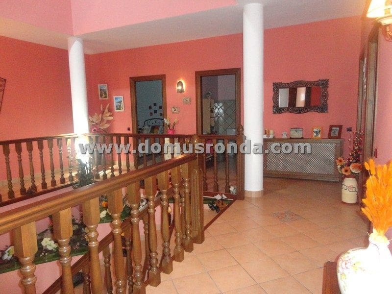 6 sypialnia Willa na sprzedaż w Ronda z basenem garażem - 1 650 000 € (Ref: 7950250)