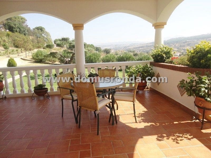 6 sypialnia Willa na sprzedaż w Ronda z basenem garażem - 1 650 000 € (Ref: 7950250)