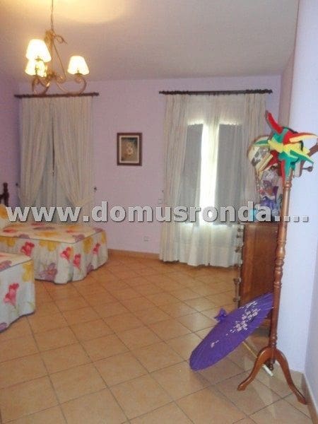 6 sypialnia Willa na sprzedaż w Ronda z basenem garażem - 1 650 000 € (Ref: 7950250)