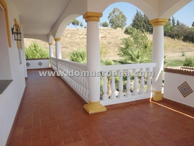 6 sypialnia Willa na sprzedaż w Ronda z basenem garażem - 1 650 000 € (Ref: 7950250)