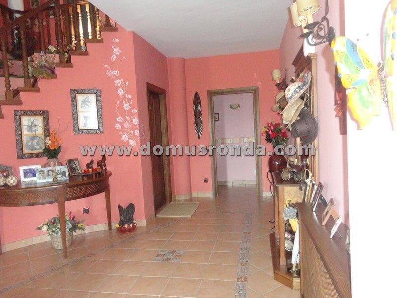 6 sypialnia Willa na sprzedaż w Ronda z basenem garażem - 1 650 000 € (Ref: 7950250)