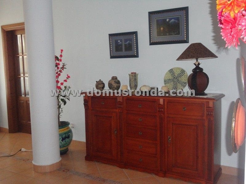 6 sypialnia Willa na sprzedaż w Ronda z basenem garażem - 1 650 000 € (Ref: 7950250)