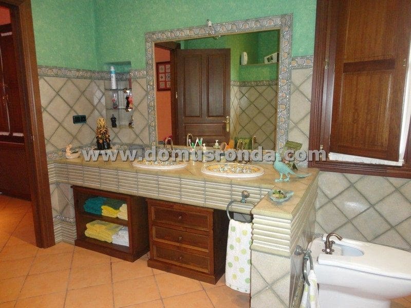 6 sypialnia Willa na sprzedaż w Ronda z basenem garażem - 1 650 000 € (Ref: 7950250)