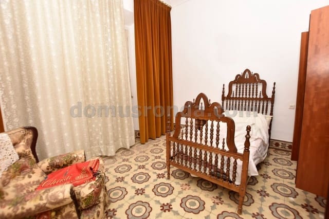 5 soveværelse Villa til salg i Arriate - € 145.000 (Ref: 8096883)