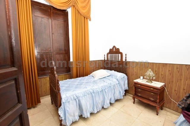 5 soveværelse Villa til salg i Arriate - € 145.000 (Ref: 8096883)