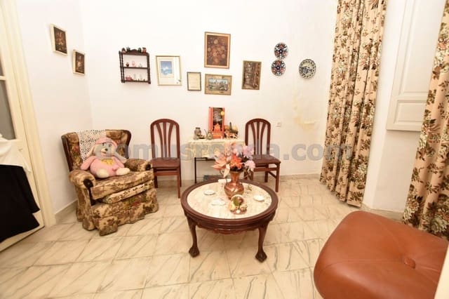 5 soveværelse Villa til salg i Arriate - € 145.000 (Ref: 8096883)