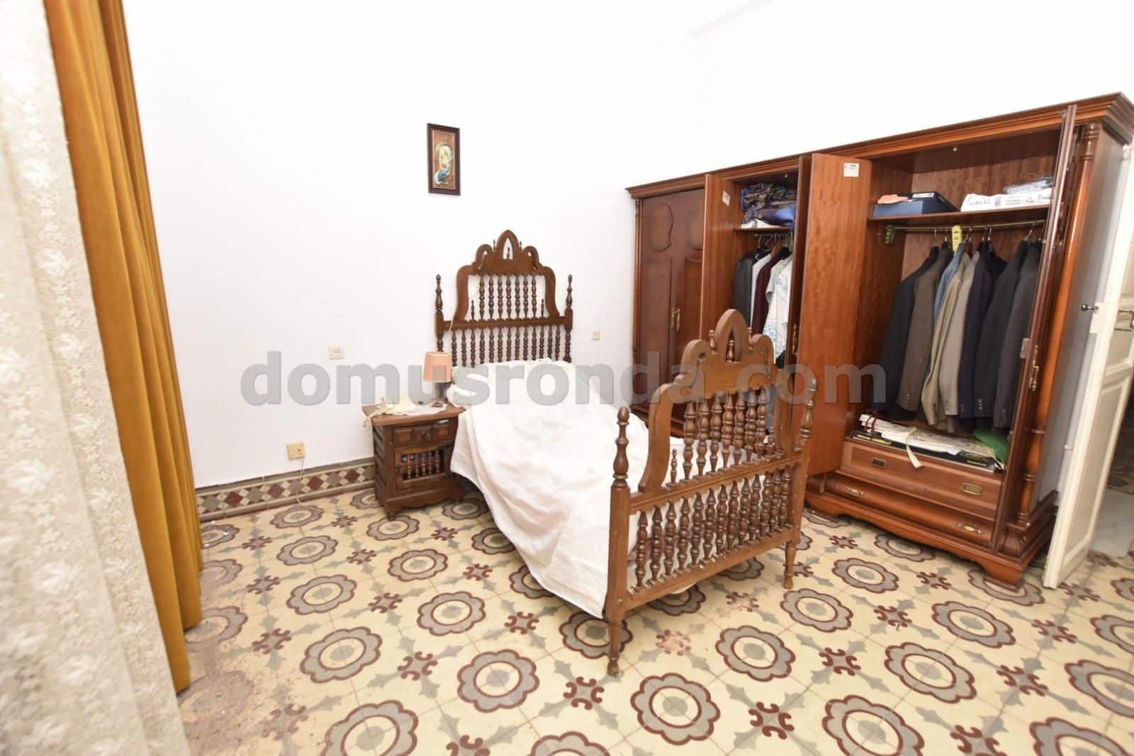 5 soveværelse Villa til salg i Arriate - € 145.000 (Ref: 8096883)